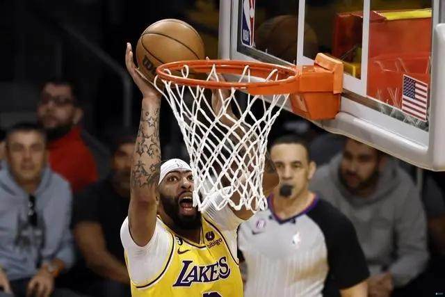 开云体育官网-季前赛三分命中率46% 浓眉投射回暖将争夺MVP？